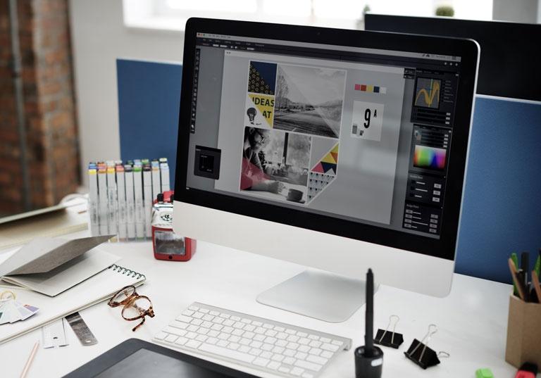 Brochure en advertentie ontwerp. Ontwerp van verpakkingen.